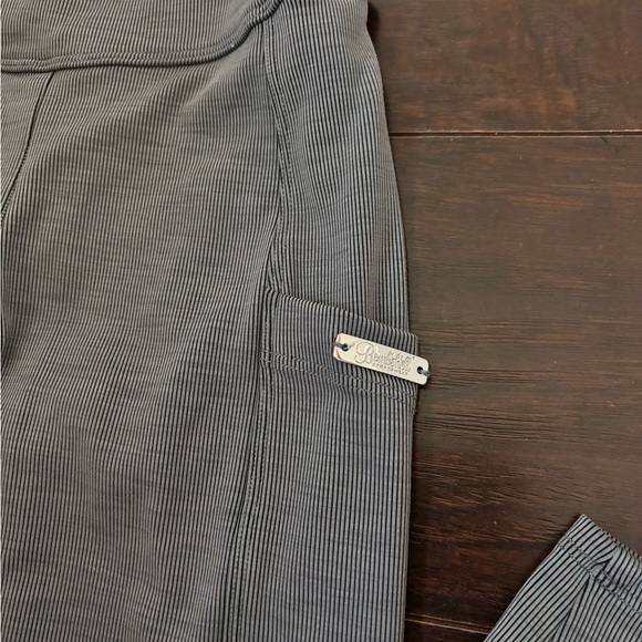 Bombshell Sportswear Gray Leggings - Picture 2 of 3